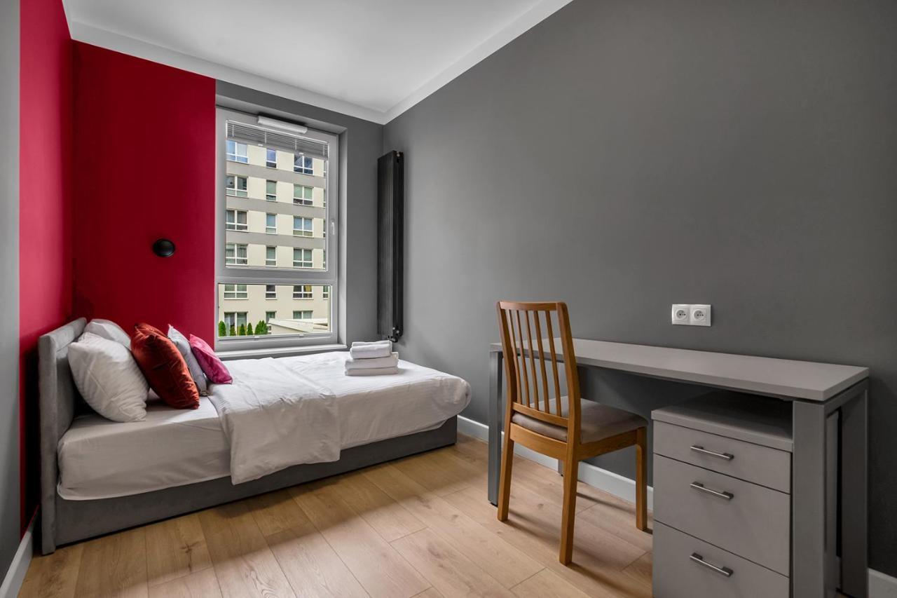 Lotnisko Chopina Modern Apartment Varsavia Esterno foto